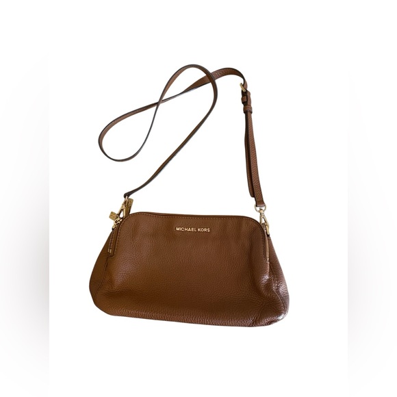Michael Kors Handbags - MK Leather Crossbody